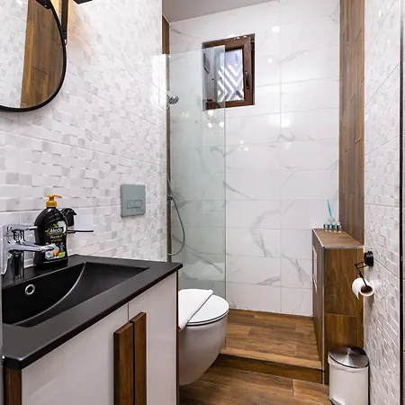 The Urban Nest-2bd With A Terrace By Flat Mаnager Apartment