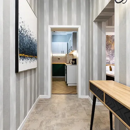 アパート The Urban Nest-2bd With A Terrace By Flat Mаnager プロヴディフ